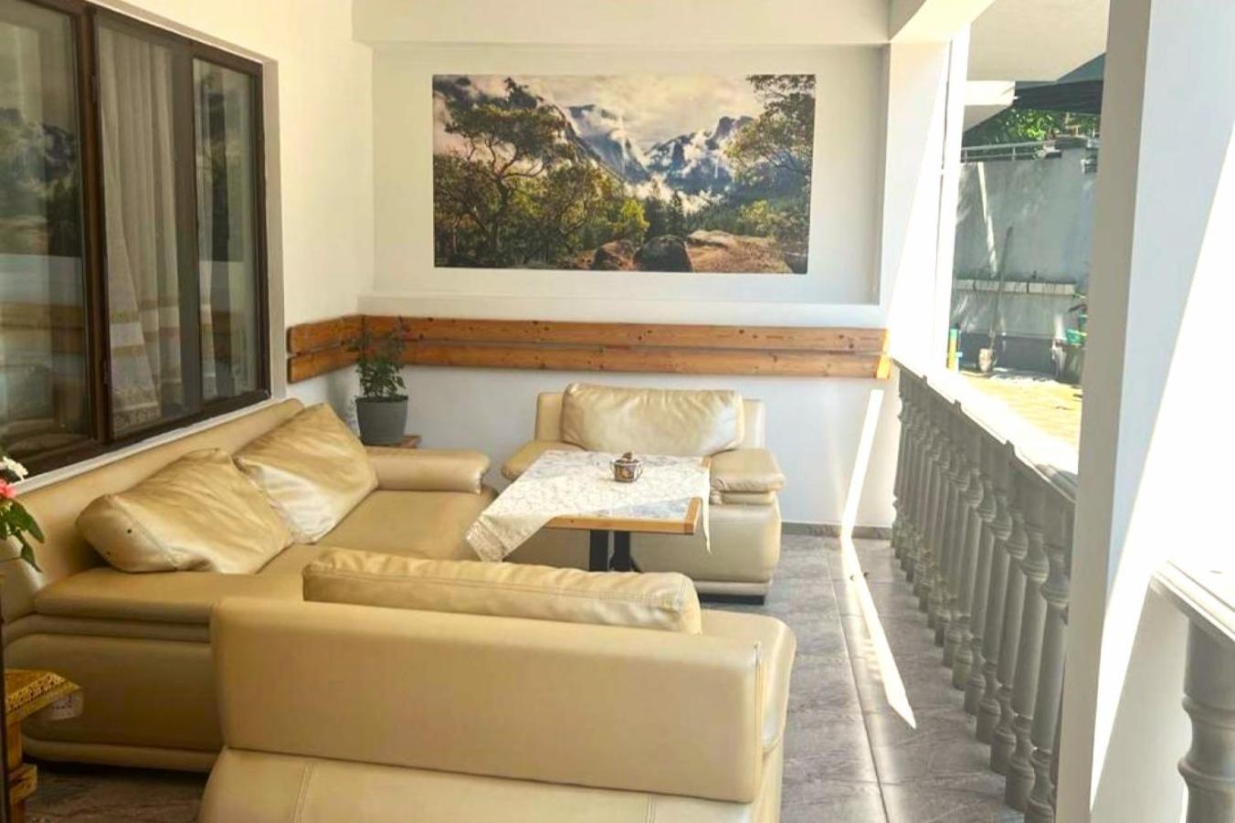 Hotel Ararat Gonio Exterior photo