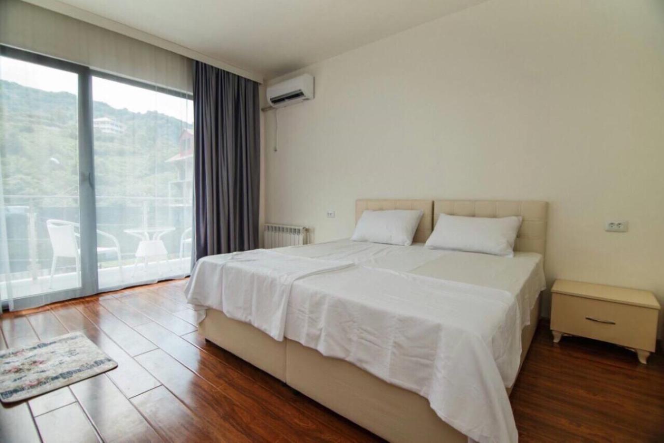 Hotel Ararat Gonio Exterior photo