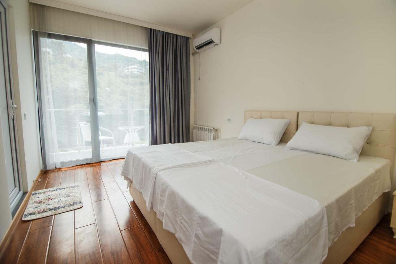 Hotel Ararat Gonio Exterior photo